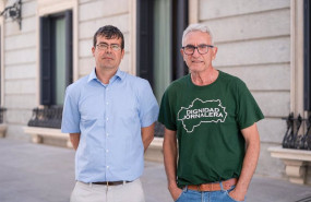 ep el diputado de unidas podemos en el congreso pedro honrubia i y el lider sindical y exdiputado de ep el diputado de unidas podemos en el congreso pedro honrubia i y el lider sindical y exdiputado de