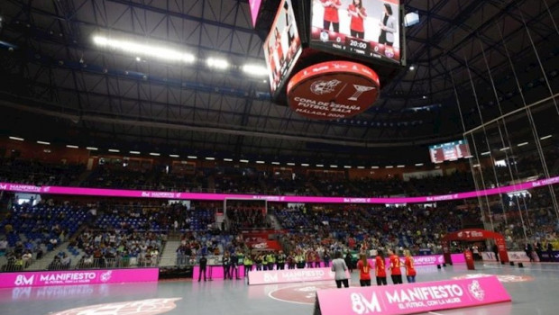 ep el futbol espanol celebra el dia de la mujer con la lectura del manifiesto por la igualdad
