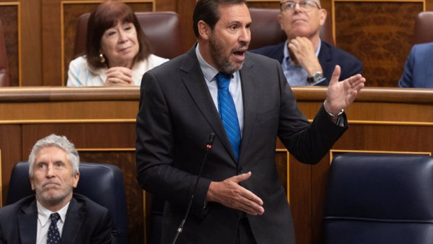 ep el ministro de transportes y movilidad sostenible oscar puente interviene durante una sesion de ep el ministro de transportes y movilidad sostenible oscar puente interviene durante una sesion de