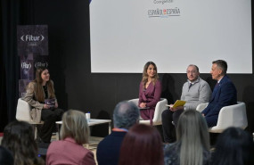 ep fitur lingua anuncia un record del turismo idiomatico en espana en 2025 con un impacto economico