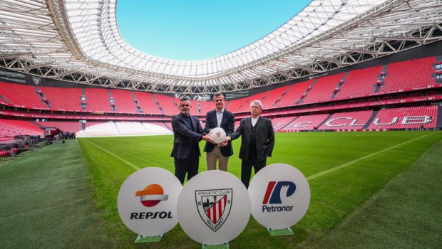 ep jon uriarte emiliano lopez atxurra y valero martin en san mames ep jon uriarte emiliano lopez atxurra y valero martin en san mames