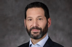 ep josh weinstein ceo de carnival sucede a jason liberty como presidente del comite ejecutivo global