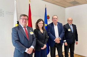 ep la mesa del turismo comparte con rosario sanchez su preocupacion por los pisos turisticos y la