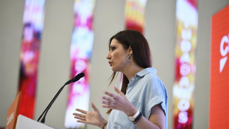 La portavoz nacional de Ciudadanos, Lorena Roldán, en rueda de prensa tras una reunión del Comité Permanente de su partido. | Oscar Cañas - Europa Press ep la portavoz nacional de ciudadanos lorena roldan en rueda de prensa tras una reunion del comite