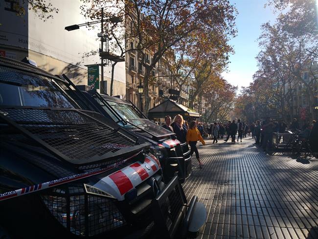 Mossos refuerzan la seguridad en La Rambla de Barcelona | EUROPA PRESS ep mossos refuerzanseguridadla ramblabarcelona