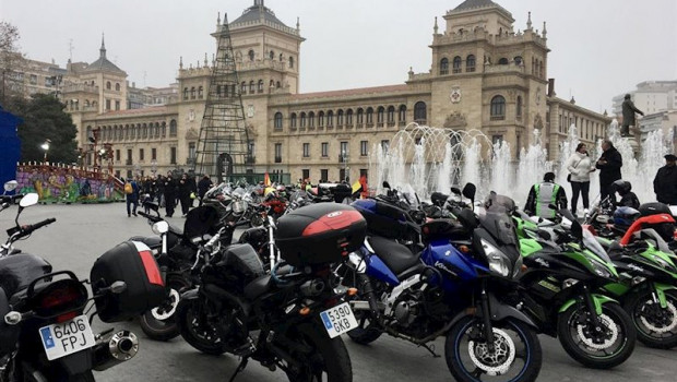 ep motos aparcadas en la calle