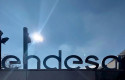 ep puerta de acceso de la sede de endesa en la calle de la ribera del loira madrid espana a 14 de