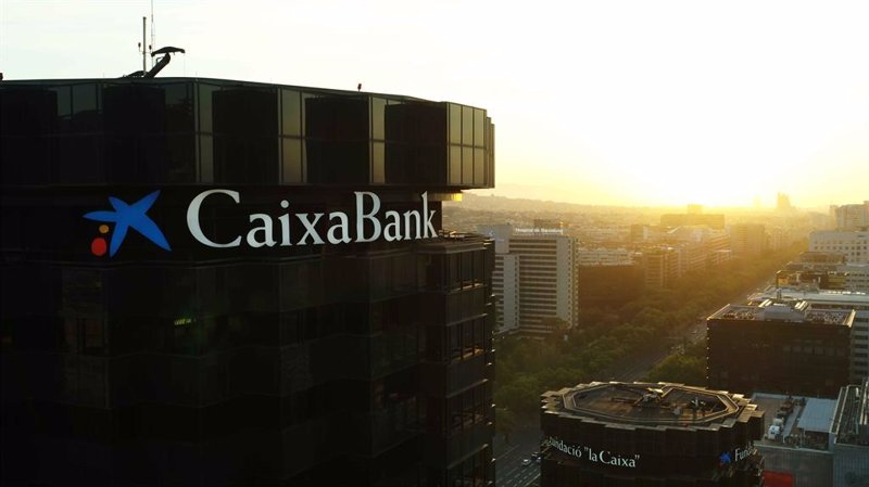 CaixaBank finaliza su programa de recompra de acciones tras gastar 500 millones de euros