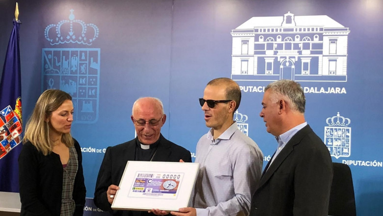 1571386304 presentaci n cup n1571379944