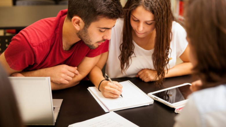 1615392007 estudiantes