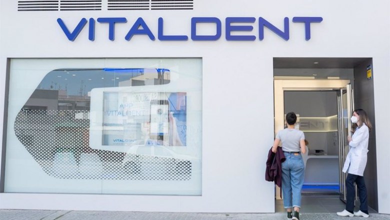 Archivo - El 38% de las mujeres embarazadas o lactantes tiene miedo de ir al dentista debido a la COVID-19 | VITALDENT - Archivo ep archivo el 38 de las mujeres embarazadas o lactantes tiene miedo de ir al dentista debido a la