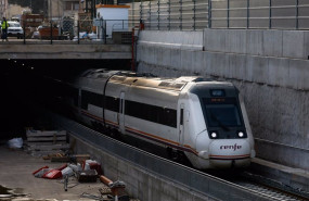 ep archivo   un tren circula por el tunel construido de acceso a la estacion murcia del carmen