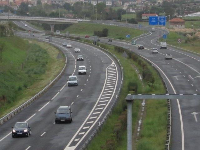 Autovía, Tráfico En Cantabria, Coches. Circulación | EUROPA PRESS - Archivo ep autovia traficocantabria coches circulacion