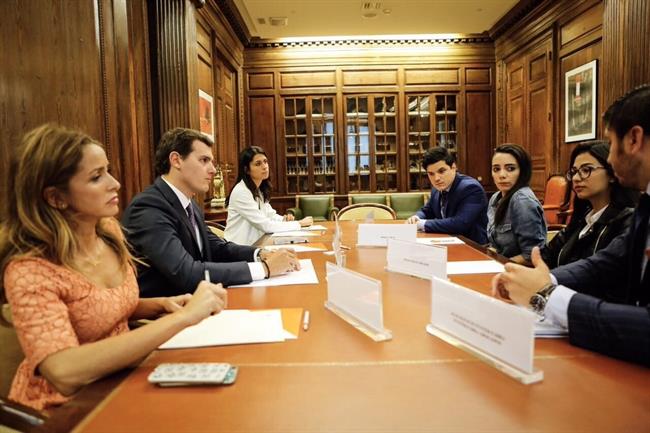 ep ciudadanosreuneshazajimenacongreso