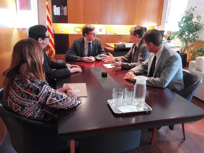 ep conseller carles mundo recibelos representantesmanifiesto llibertats