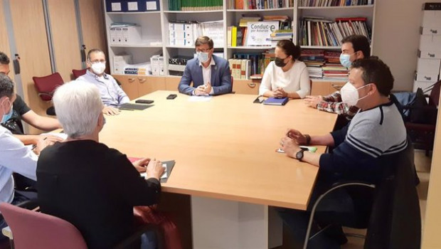 ep el director general de empleo y formacion del principado pedro fernandez raigoso se ha reunido