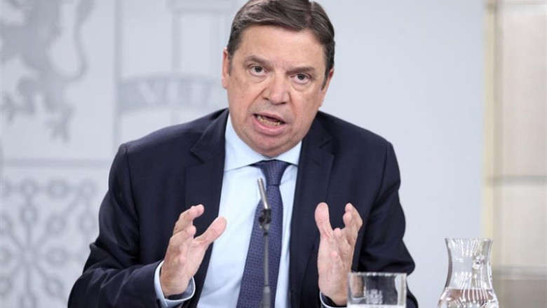 El ministro de Agricultura, Pesca y Alimentación en funciones, Luis Planas, comparece en rueda de prensa tras la celebración del último Consejo de Ministros en Moncloa previo a las elecciones del 10N, Madrid (España), a 8 de noviembre de 2019. | Eduardo Parra - Europa Press ep el ministro de agricultura pesca y alimentacion en funciones luis planas comparece en rueda de