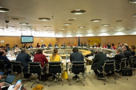 El ministro de Ciencia e Innovación, Pedro Duque, recibe a los consejeros autonómicos de ciencia e innovación en el Consejo de Política Científica, Tecnológica y de Innovación | MINISTERIO DE CIENCIA E INNOVACIÓN ep el ministro de ciencia e innovacion pedro duque recibe a los consejeros autonomicos de ciencia e