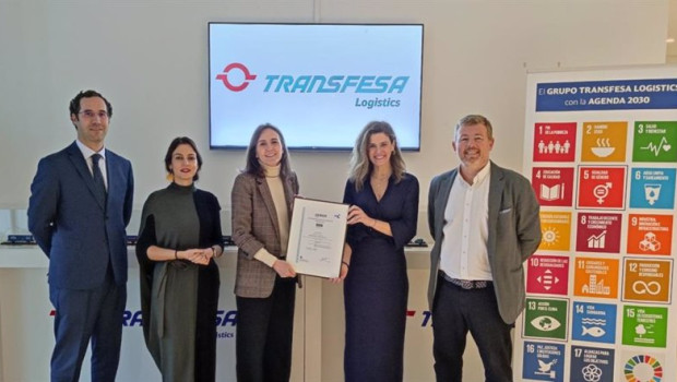 ep entrega de la certificacion aenor de residuo cero a transfesa logistics