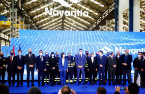 ep foto de familia en la primera fila de i d el vicealmirante ignacio frutos el secretario general