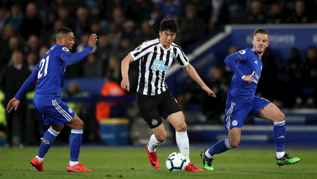 ep ki sung-yueng jugando con el newcastle