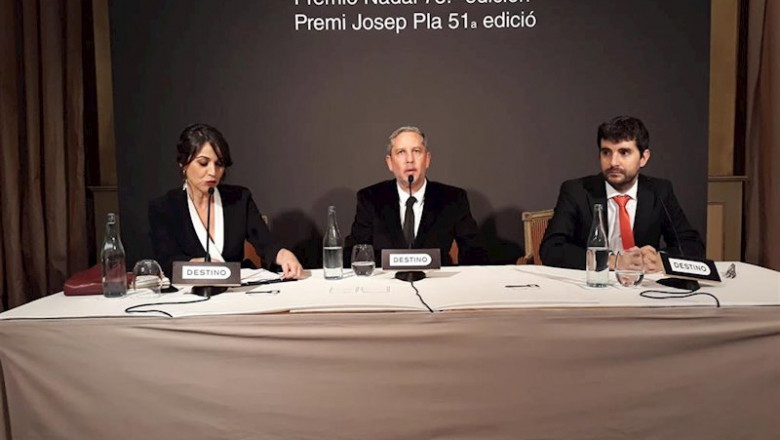 ep lidia herediaperiodistaguillermo martinezpremio nadalmarc artigaupremi pla los galardonados el ep lidia herediaperiodistaguillermo martinezpremio nadalmarc artigaupremi pla los galardonados el