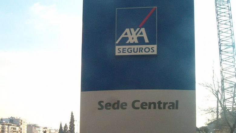 Cartel de la Sede Central de Axa | eps - Archivo ep logo de axa