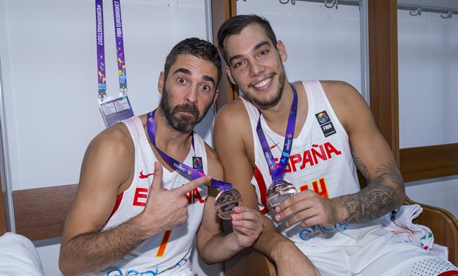 ep navarrowilly hernangomez celebranbronceespana