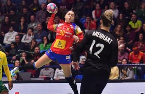 ep sole lopez enpartidola seleccion espanola femeninabalonmano