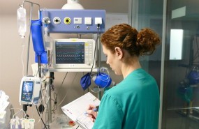 ep una enfermerauci realizarevision del checklist
