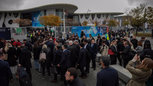 ep varias personas a su llegada a la inauguracion del mobile world congress mwc 2023 a 27 de febrero