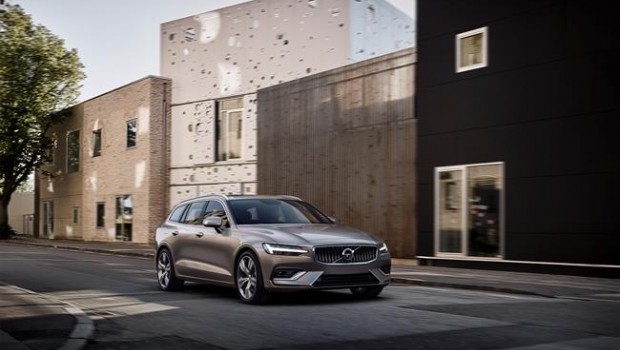 ep volvo v60 station wagon