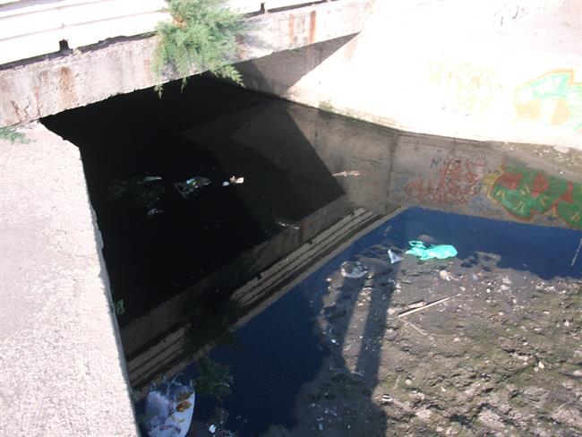 Aguas Residuales En El Zapillo. Almería | EUROPA PRESS/IULV-CA - Archivo ep aguas residualeszapillo almeria