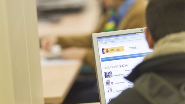ep archivo   caen las vacantes de empleo