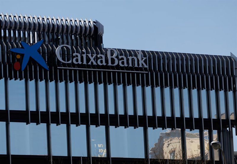CaixaBank lanza Esfera, su nueva plataforma de contenidos de temática variada