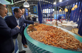 ep archivo   marisco durante la inauguracion de la xxiv feria de productos del mar congelados en el