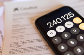 ep archivo una calculadora sobre una escritura hipotecaria ep archivo una calculadora sobre una escritura hipotecaria