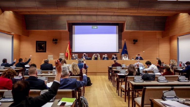 Asistentes a la Comisión de Presupuestos en el Congreso | Ricardo Rubio - Europa Press ep asistentes a la comision de presupuestos en el congreso