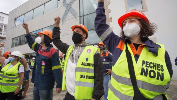 ep concentracion de los trabajadores de alcoa en san cibrao para reivindicar la importancia de su