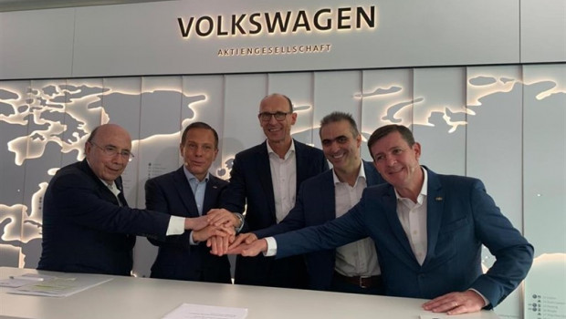 ep el gobernador del estado de sao paulo brasil visita la sede central de volkswagen en alemania