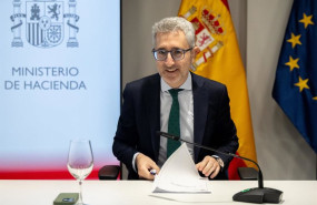 ep el ministro de hacienda arcadi espana ofrece una rueda de prensa tras una reunion del consejo de
