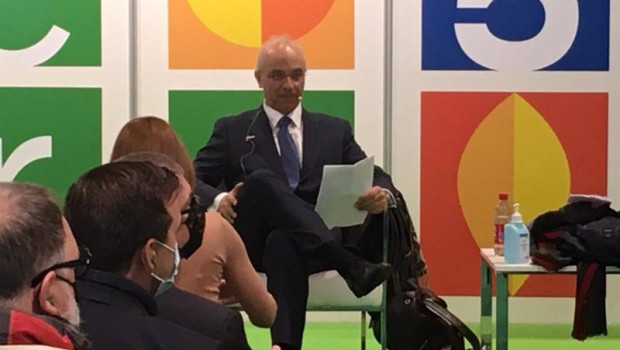 ep el presidente de acogen ruben hernando en la feria genera