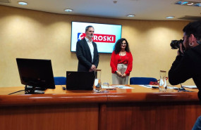 ep el secretario general de eroski mikel larrea y la ceo de eroski rosa carabel en la presentacion