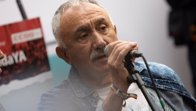 El secretario general de UGT, Pepe Álvarez, interviene durante una protesta por la reducción de la jornada laboral, frente a la CEOE, a 26 de septiembre de 2024, en Madrid (España) | Alejandro Martínez Vélez - Europa Press ep el secretario general de ugt pepe alvarez interviene durante una protesta por la reduccion de la