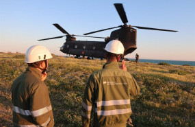 ep iberdrola dota de generadores a la isla de tabarca con la ayuda del ejercito tras los danos por