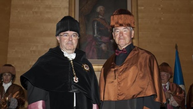 ep joseph j monagan investido doctor honoris causala upm