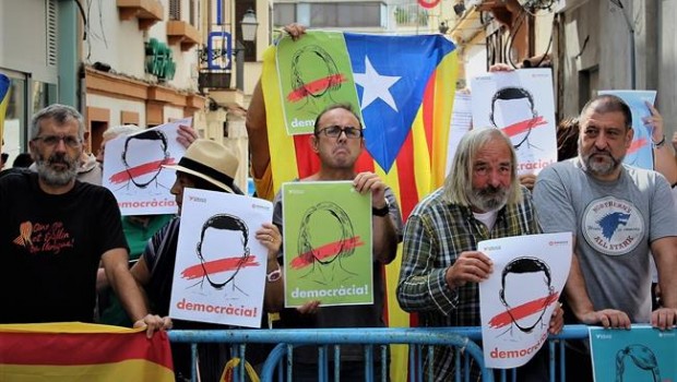 ep mnifestantesla actuaciongobierno centralcataluna