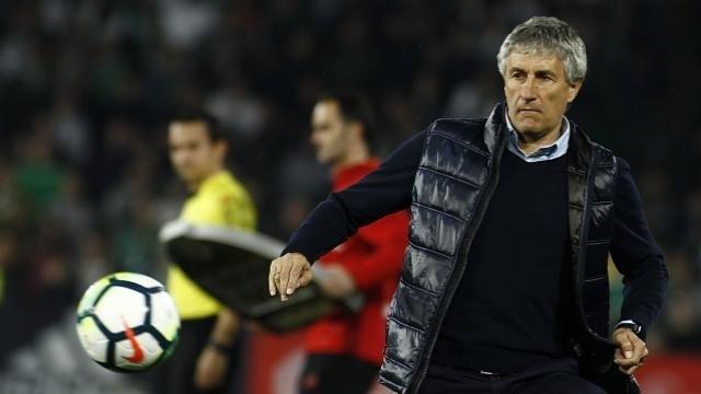 Quique Setién dirigiendo al Betis | LALIGA ep quique setien dirigiendobetis