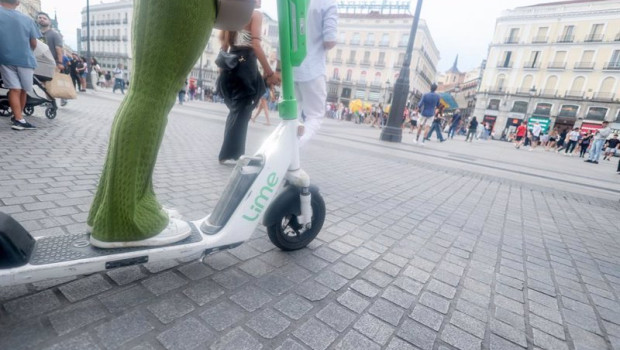 ep una persona circula en patinete electrico a 7 de septiembre de 2024 en madrid