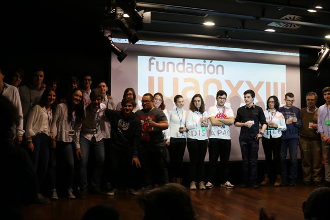 Acto de entrega del videojuego | FUNDACIÓN JUAN XXIII RONCALLI ep actoentregavideojuego